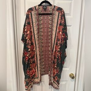 Angie floral kimono
